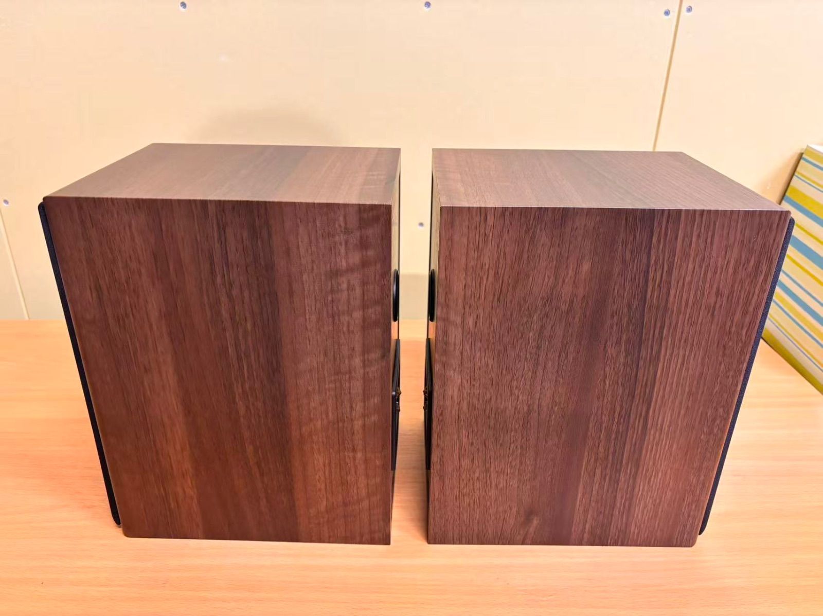 【ほぼ新品】DALI SPEKTOR2 スピーカー ダークウォールナット DALI ダリ スピーカー ウーハー SPEKTOR2 ウォールナット DALI