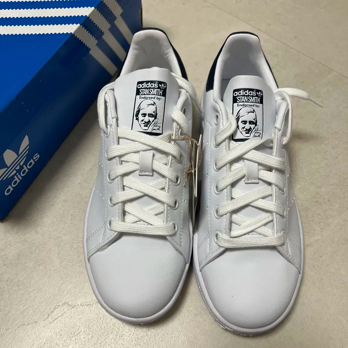 アディダス スタンスミス クラウド ホワイト カレッジエイト ネイビー