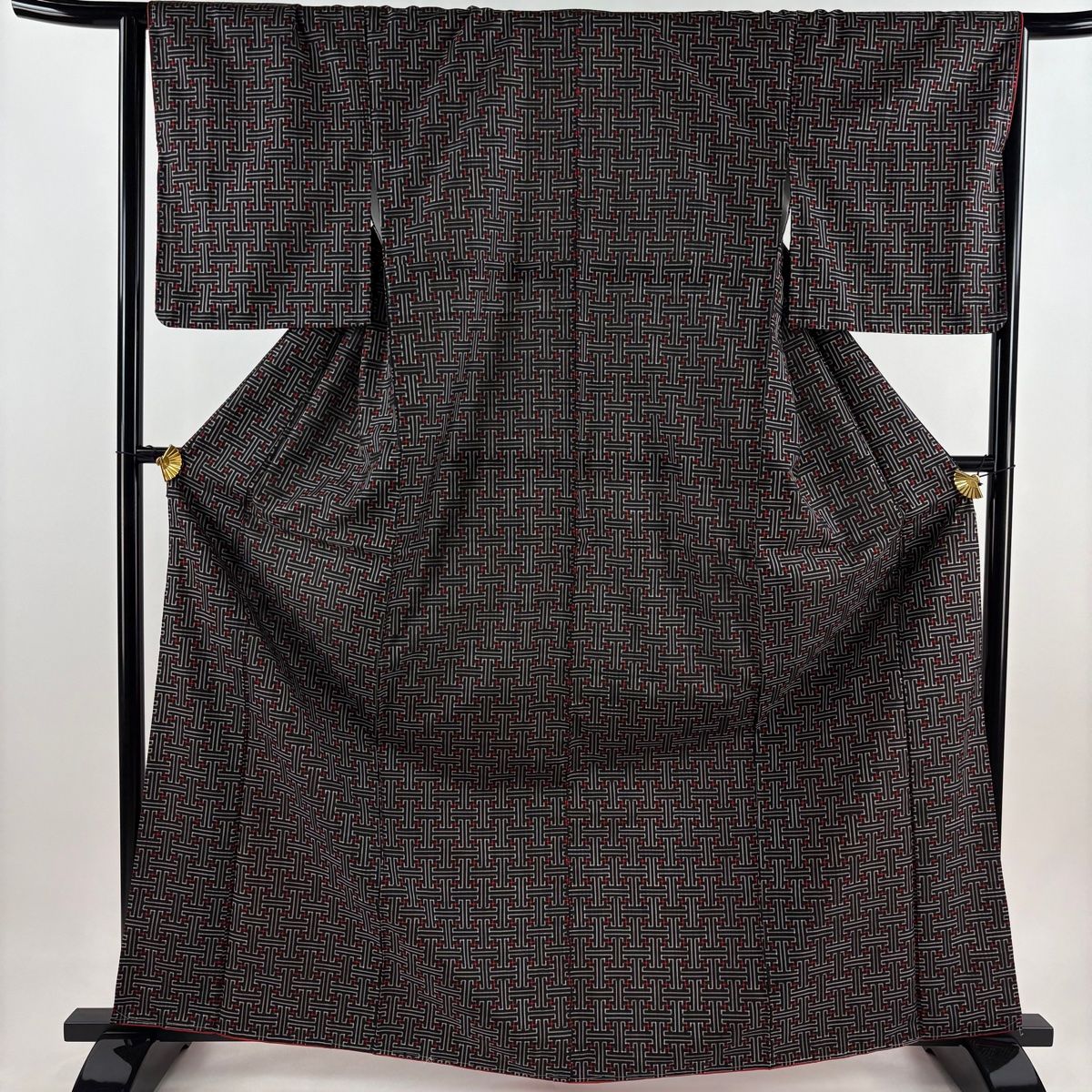 紬 身丈165.5cm 裄丈65.5cm M 袷 バチ衿 幾何学 黒 正絹 名品