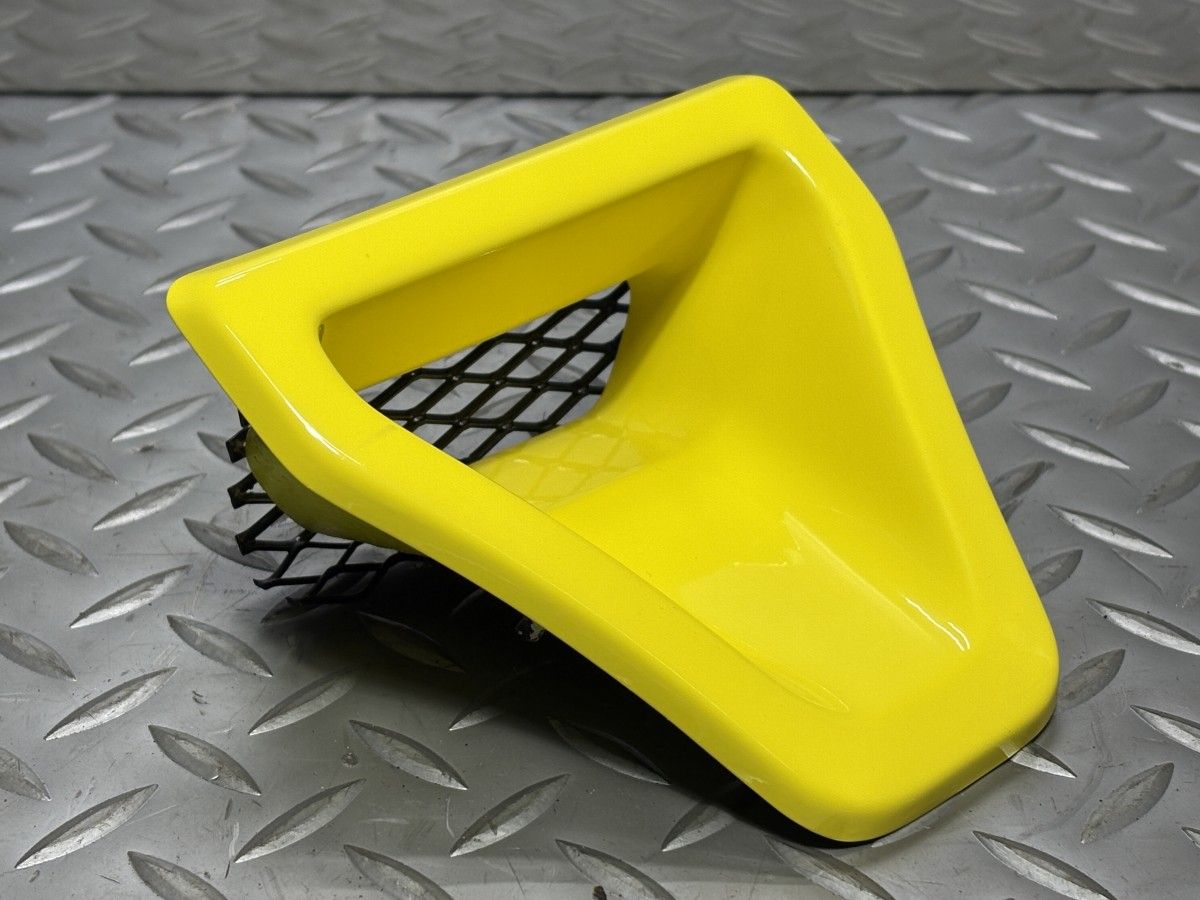 送料無料【新品】SWK ZC33S スイフトスポーツ用 エアスクープ 黄/ZFT