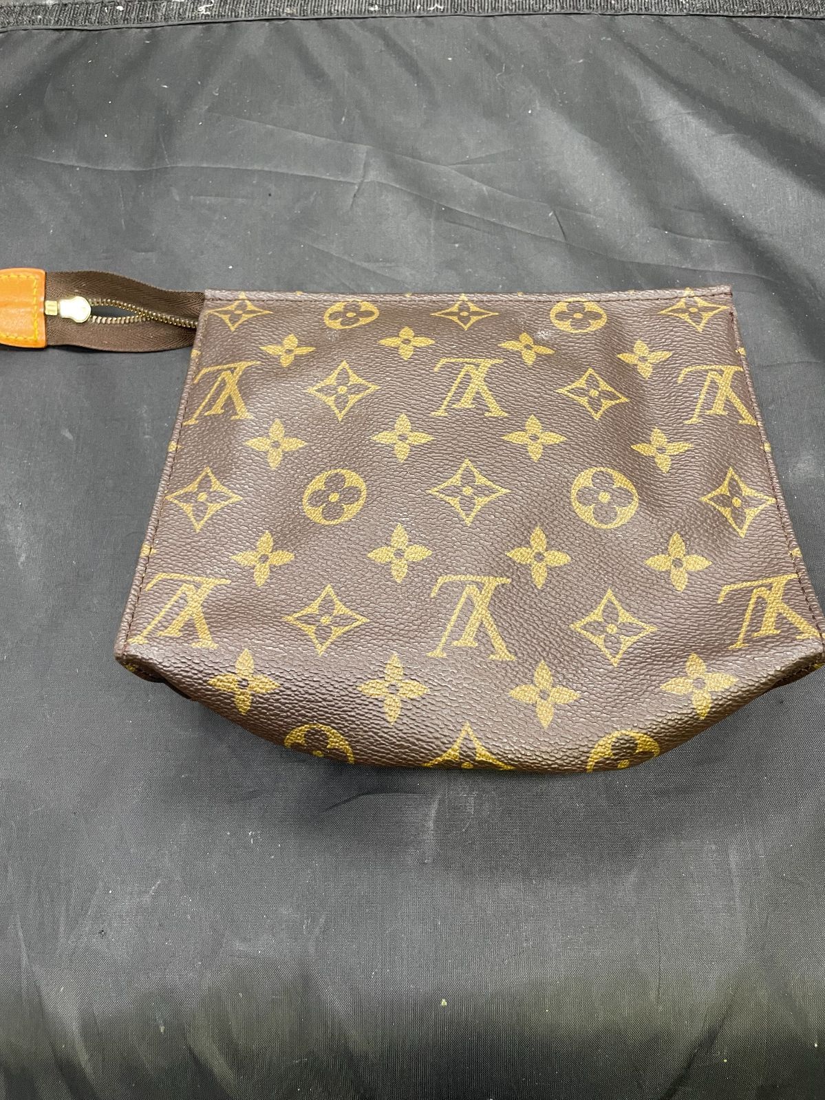 ルイヴィトン モノグラム トワレ B25081884