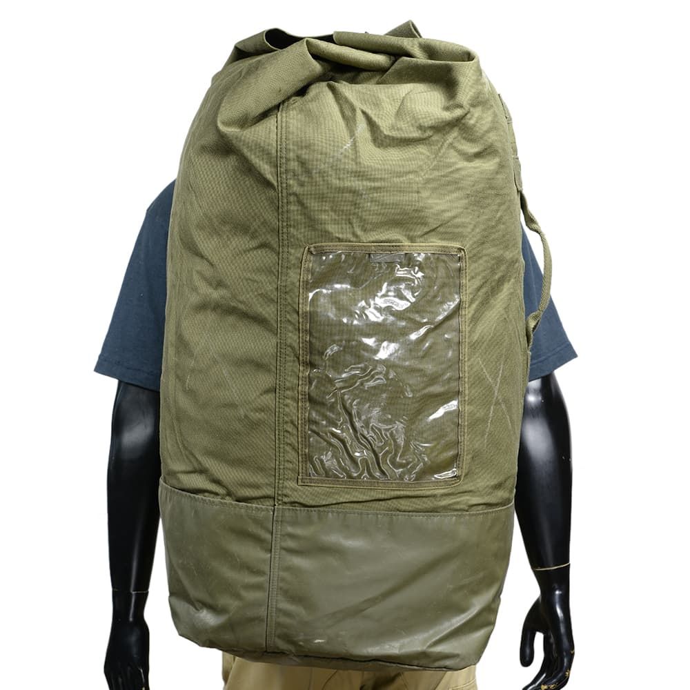 オーストリア軍放 ダッフルバッグ 約80 L ストラップ2本 ナイロン生地 防水ナイロン | 難あり