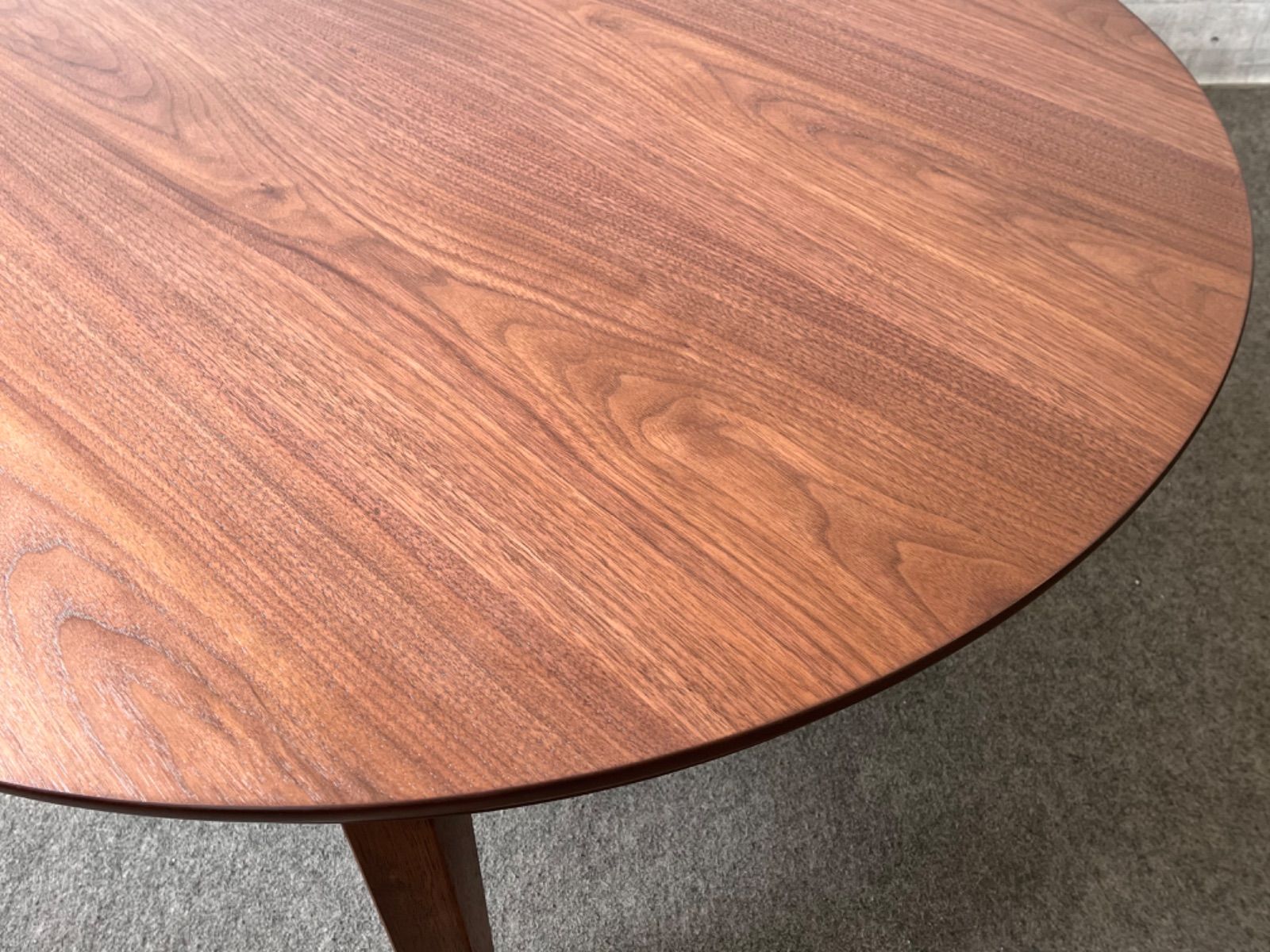 100丸型テーブル国産品