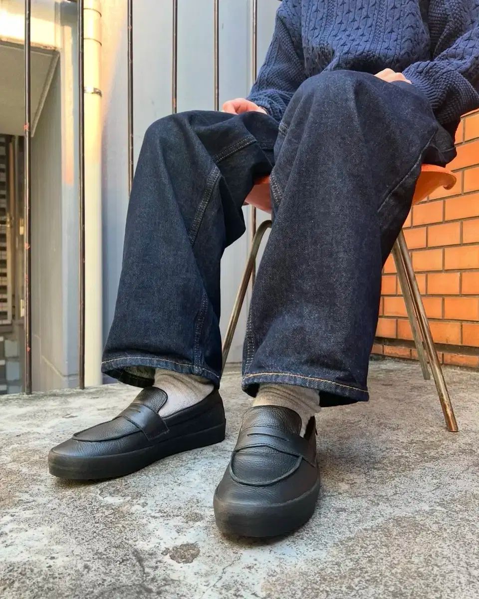 290 ） VANS(バンズ) スケート ローファー 黒