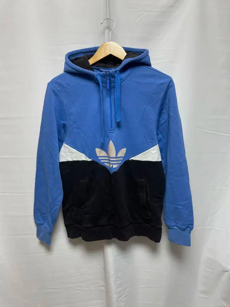 希少】仮面ライダーギーツ ZIPパーカー 男性用 XLサイズ 大人用 仮面