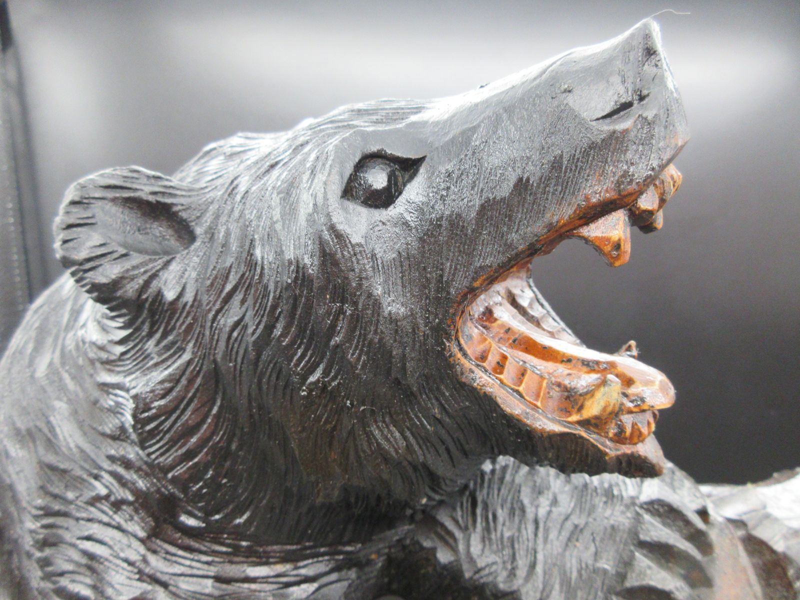 木彫り 熊 クマ くま 多彩彫刻 アンティーク レトロ 置物 (大) - メルカリ