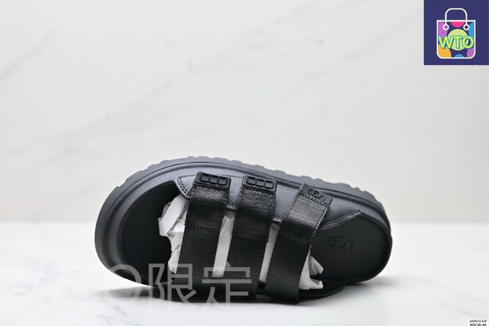 UGG マジックテープ 黒色 女性サンダル 39サイズ 新品未使用 元箱付き UGG Australia (SALE)UGG(アグ)サンダル ストラップ 厚底
