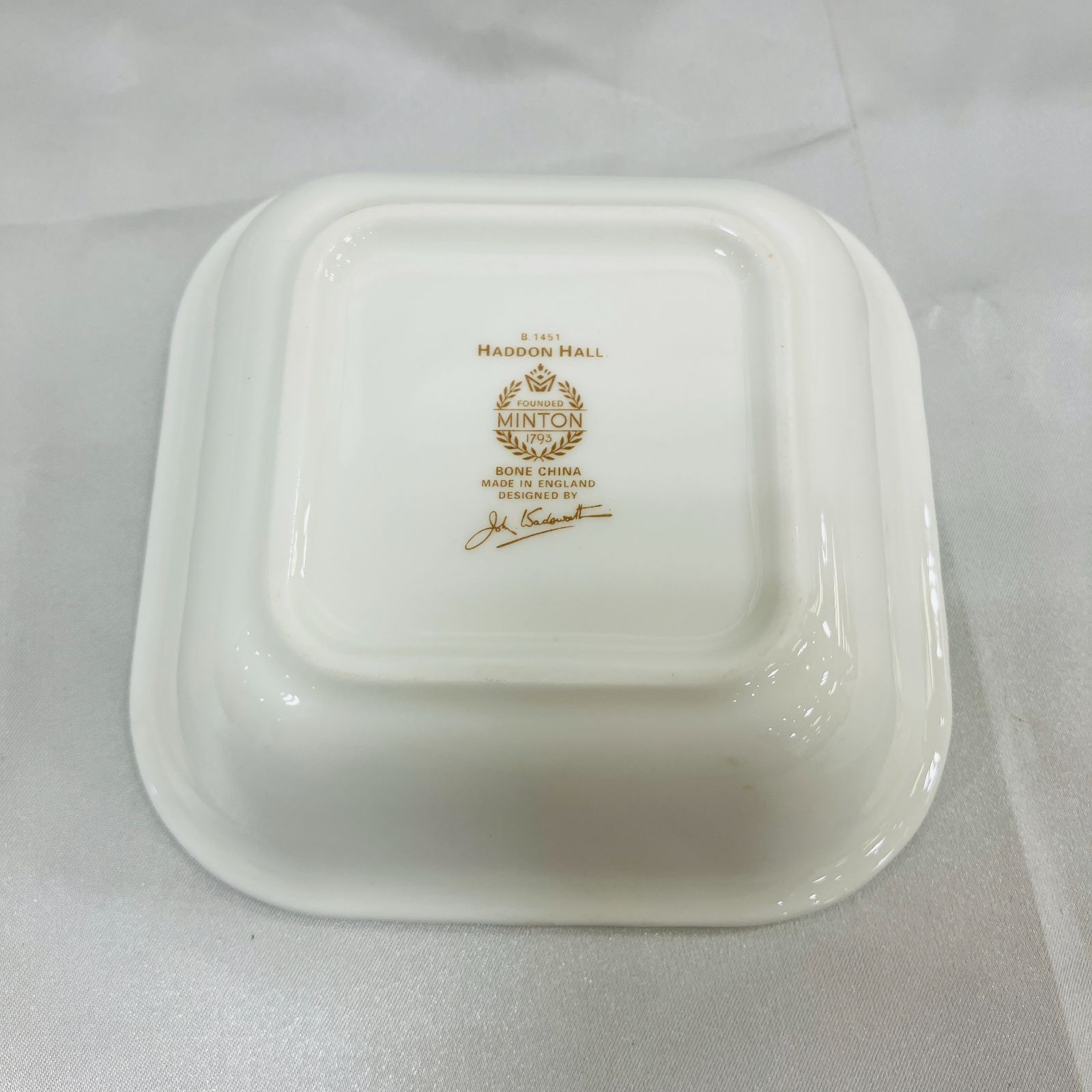 【希少】【美品】MINTON ハドンホール グリーン　スクエア トレイ 4枚 希少】【美品】MINTON ハドンホール グリーン スクエア トレイ 4