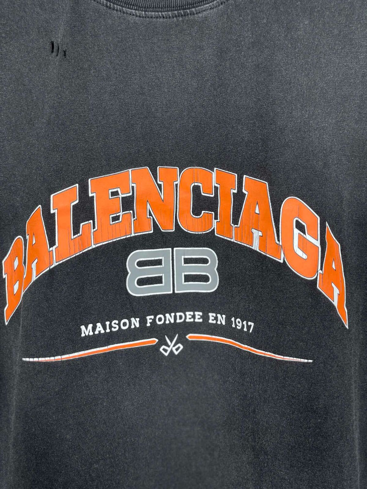 22SS Maison Balenciaga クラッシュ加工ロゴプリントTシャツ - メルカリ