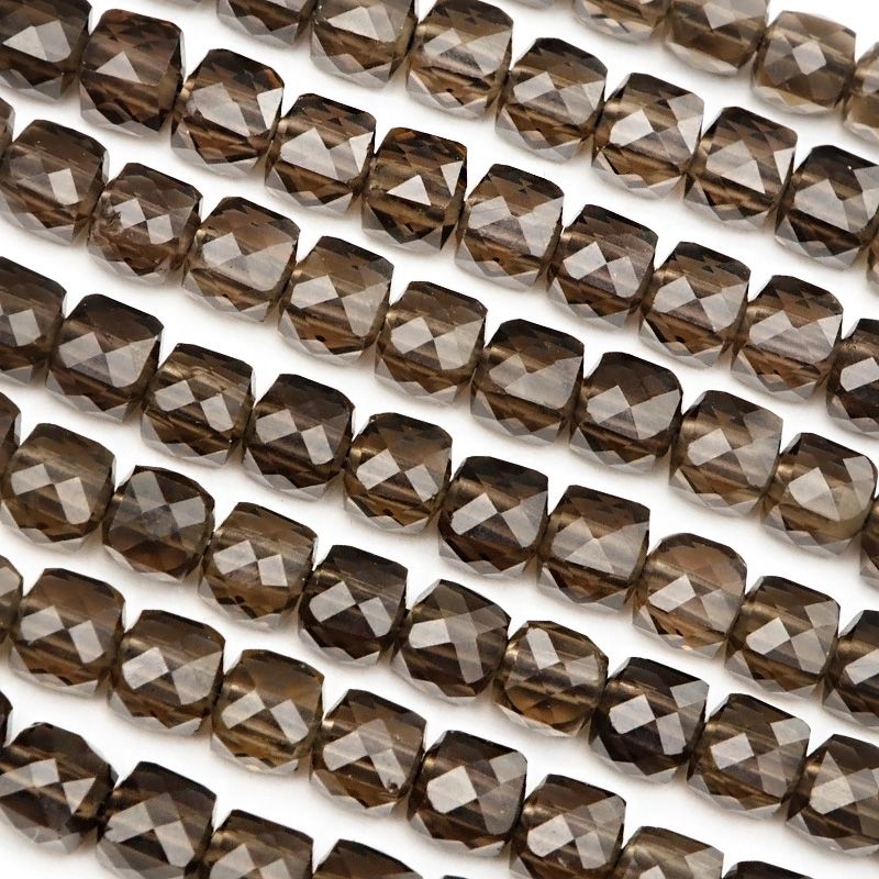 スモーキークォーツ キューブカット 4mm［プレミアムカット］【1