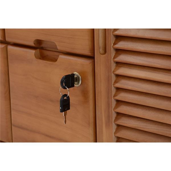 ライトブラウン