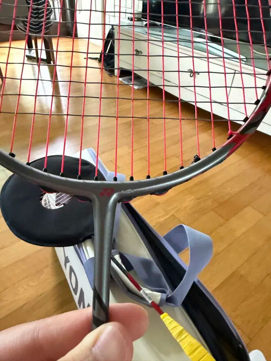 ヨネックス YONEX アークセイバー 11 プロ 11pro 4u 2 つのサック 販売