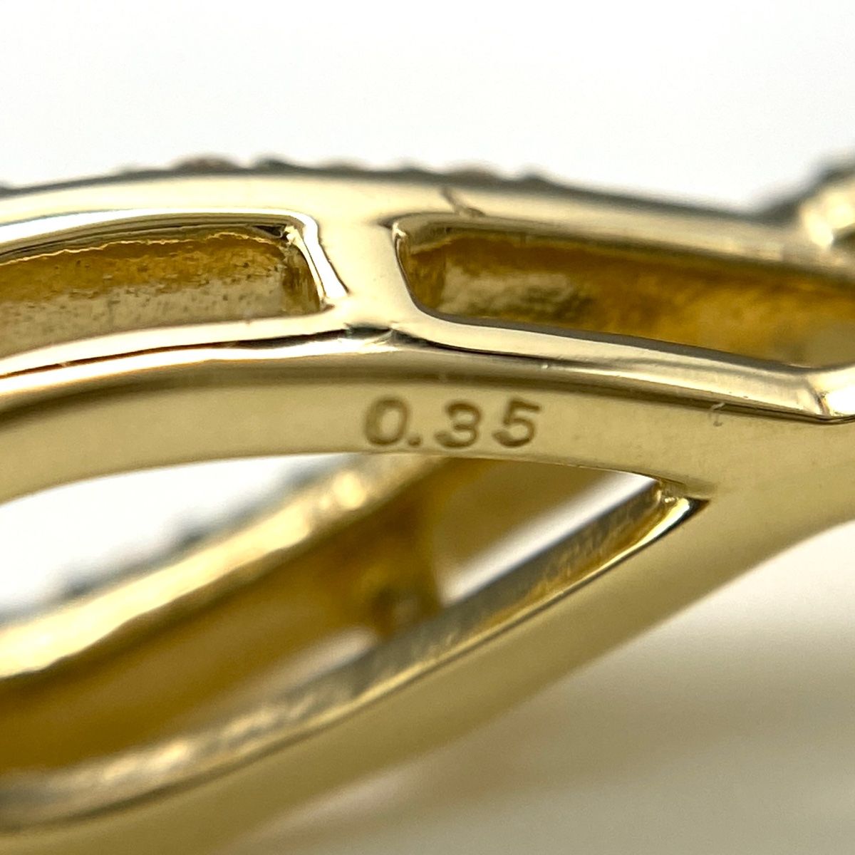 イエローゴールド