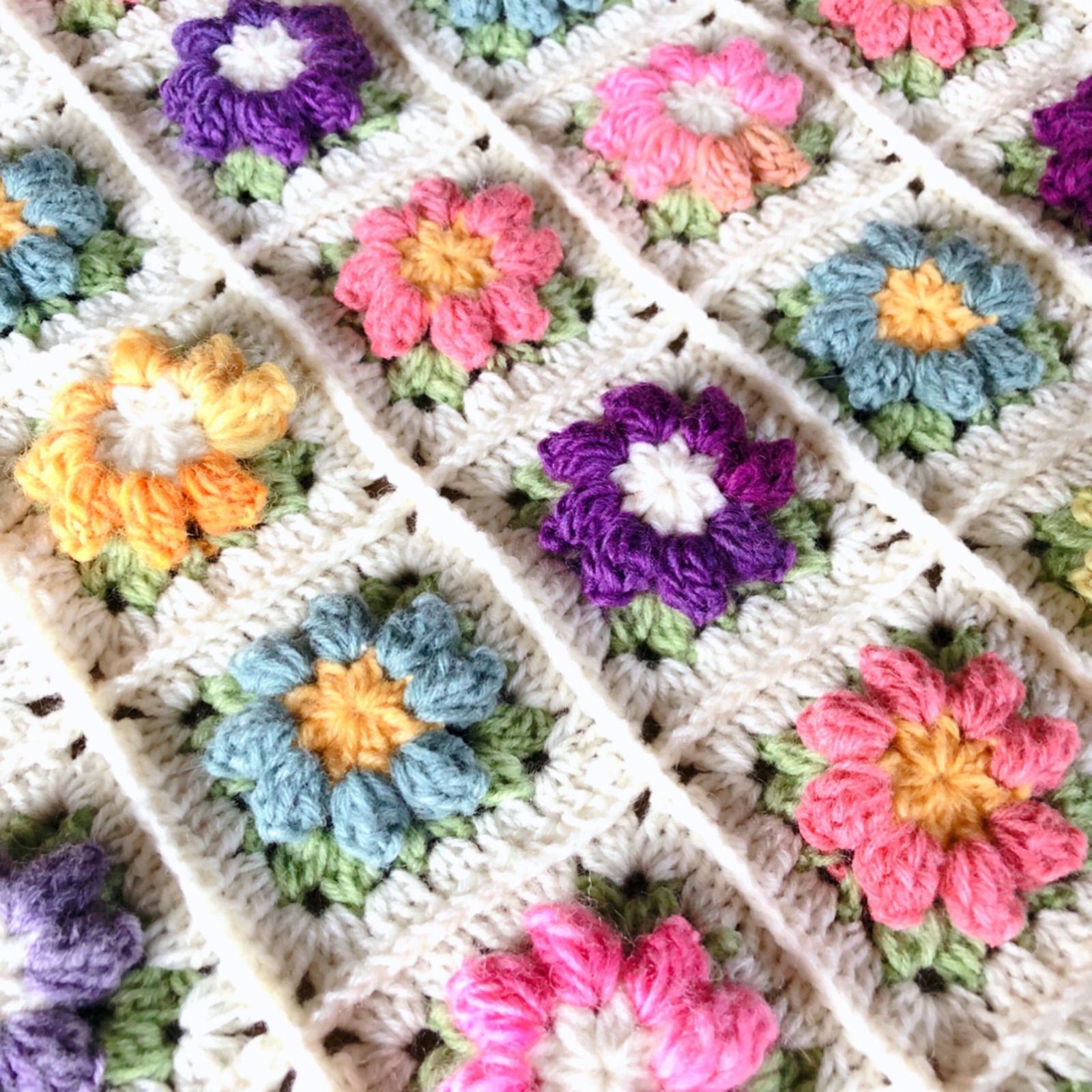 楽天最安値に挑戦 手編み - ぷっくりお花のモチーフ ぷっくりお花の 