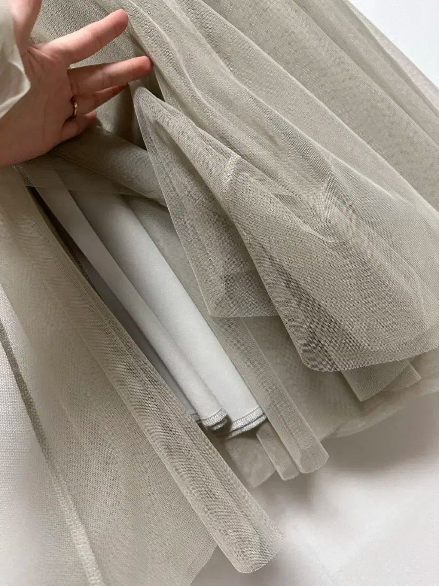 itMICHAA イッミシャ 23 シルバー チュール スカート