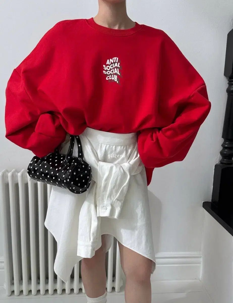 ANTIFRAGILE オーバサイズ スウェット レッド