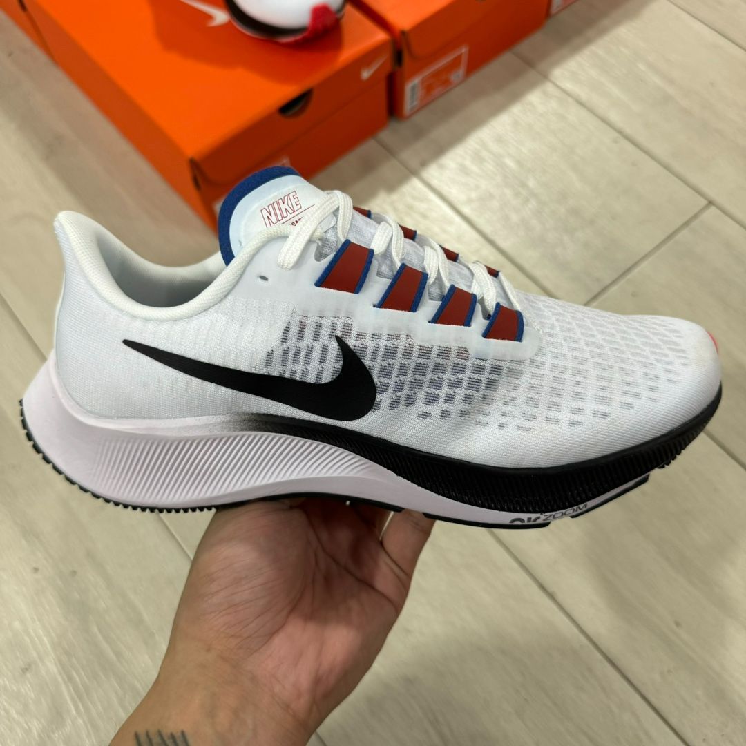 送料無料 新品NIKE Air Zoom Pegasus 37 White Concord DD8348-100