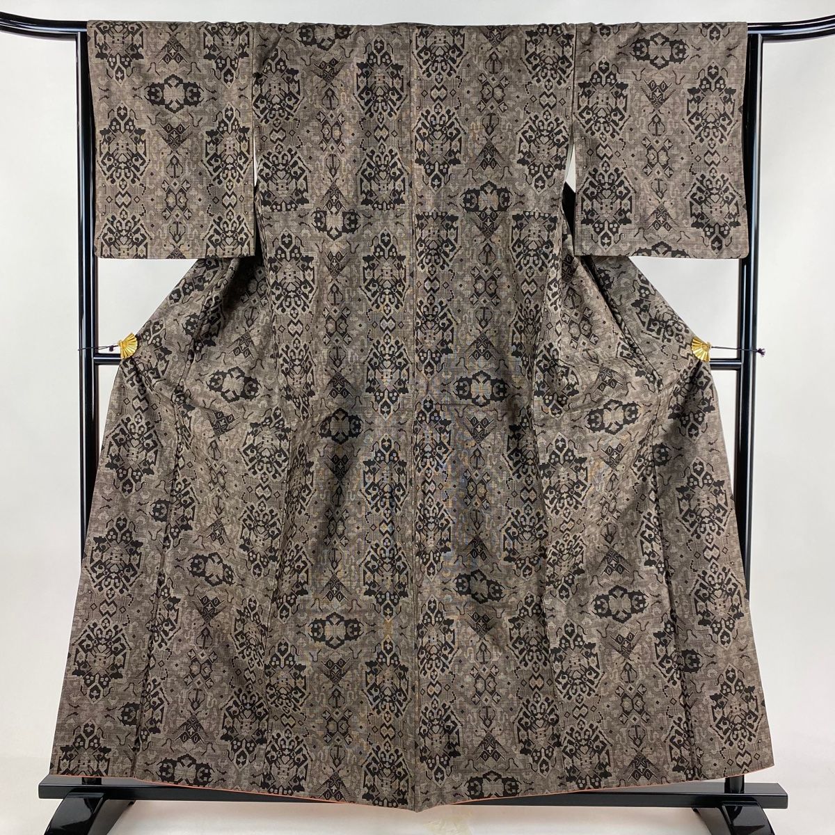 紬 身丈158cm 裄丈66cm M 袷 幾何学 焦茶色 正絹 秀品