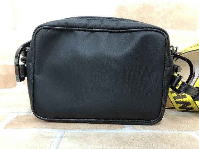 【中古】 袋有 Off-White オフホワイト テクニカルクロスボディバッグ ブラック  111387735