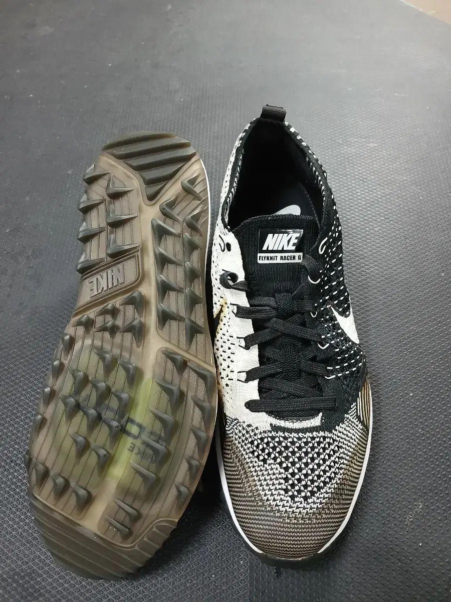 NIKE ナイキ Flyknit レーサー G コラッピング 250mm