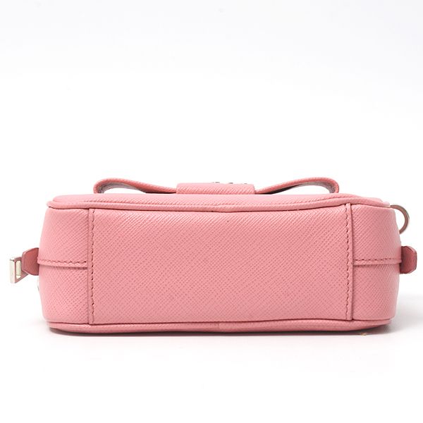 サフィアーノレザー