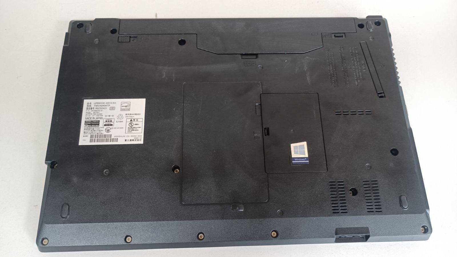 ノートパソコンFUJITSU第十世代 SSD256Gメモリ16G 顔認証 富士通LIFEBOOK ノートパソコン 第10世代 / SSD256GB / メモリ16GB