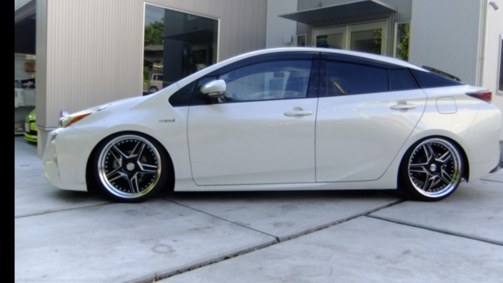 ZVW52 フルタップ式減衰力36段調整式車高調ピロアッパーキャンバー調整付き