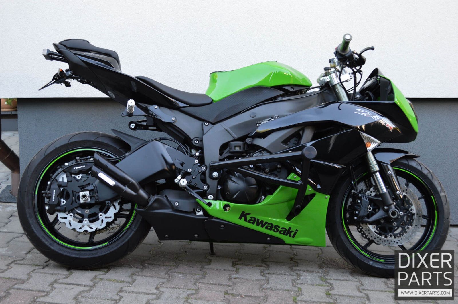 DixerParts ZX-6R 636 ABS (13-22) ダブルキャリパーブラケット