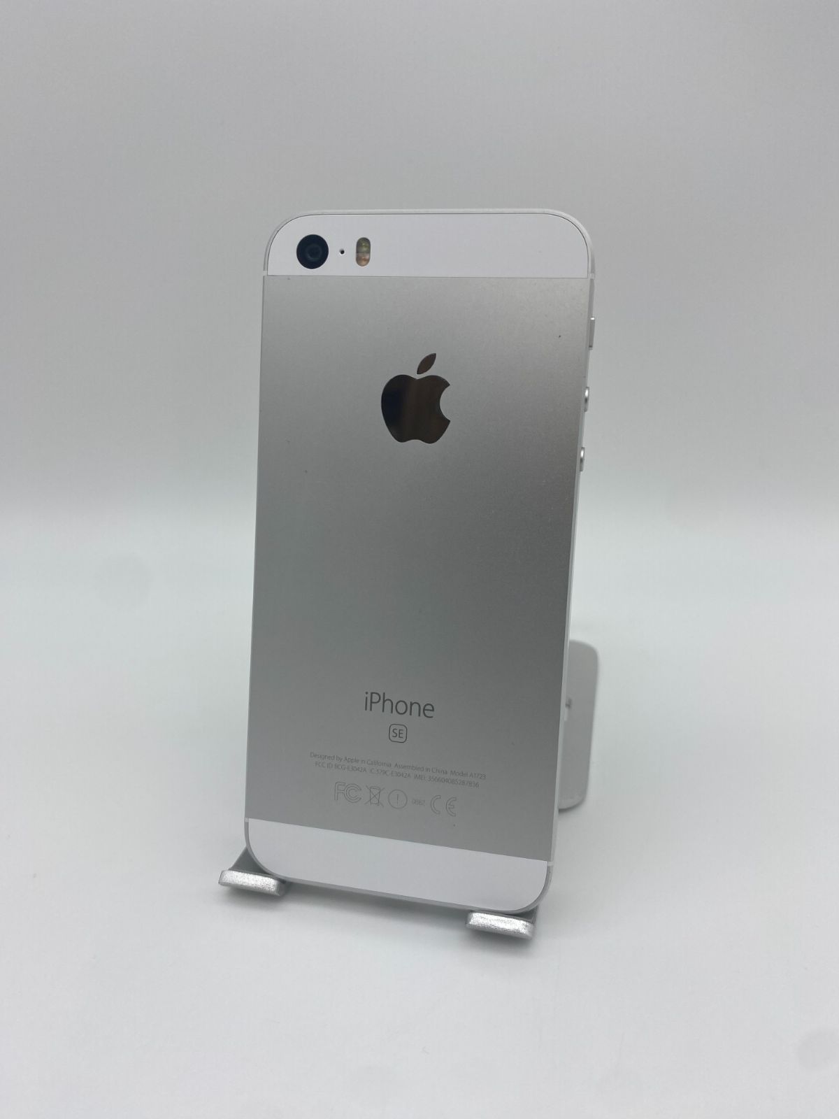iPhone SE 第1世代 32GB シルバー/シムフリー/純正バッテリー92% SE1 ...