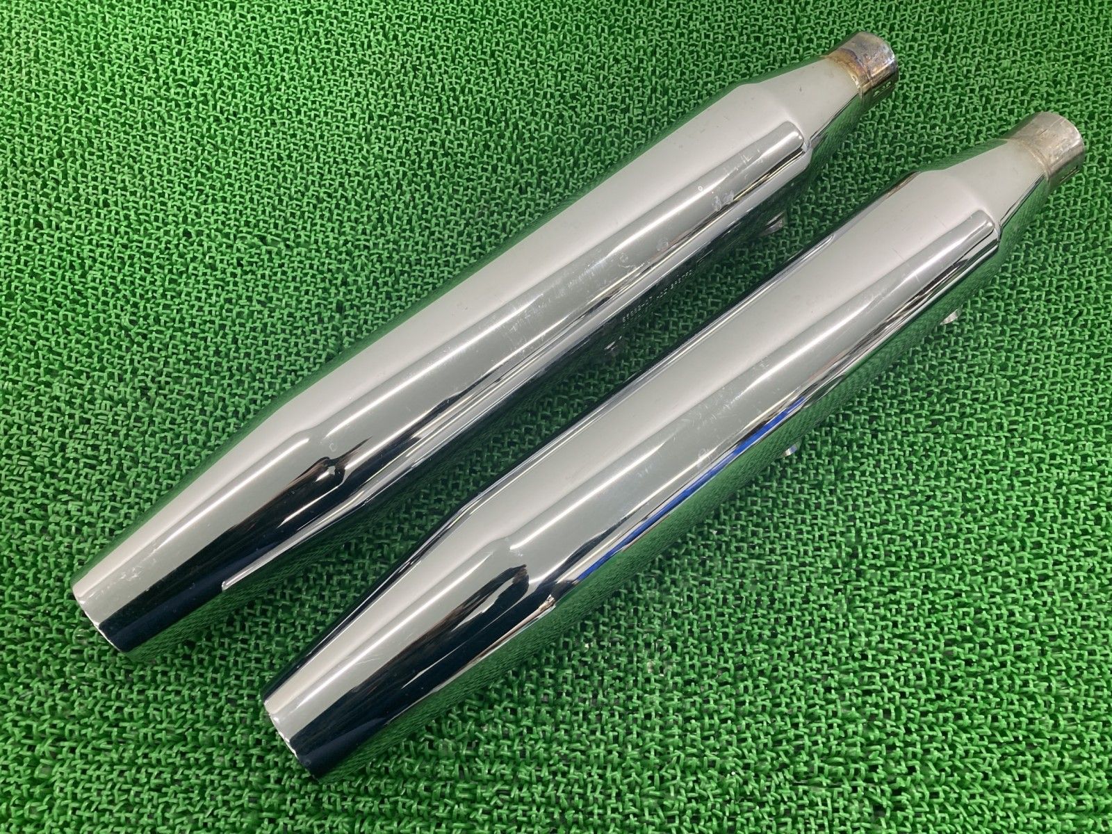 ハーレー 純正 FLSTC ソフテイル マフラー サイレンサー 65682-07 FLSTC1580 サイレンサーマフラー 65682-07 ハーレー 純正 バイク 部品