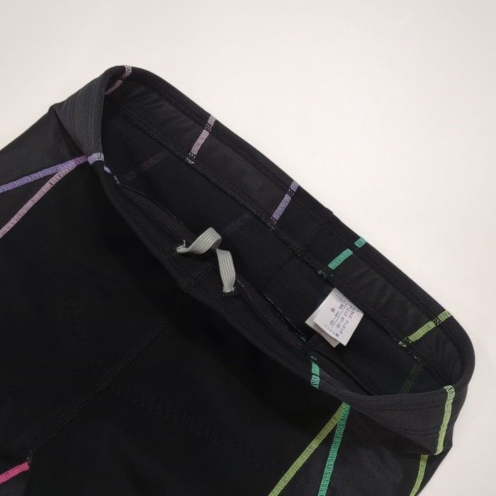 スポーツタイツ