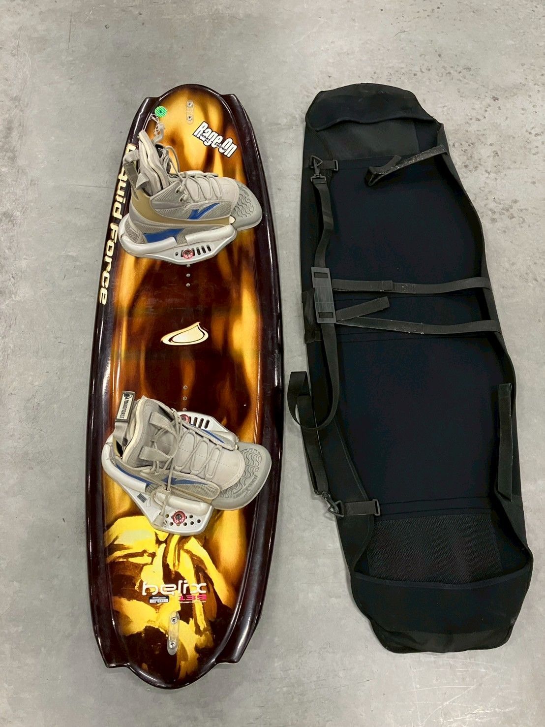 ウェイクボード 板 ビンディング セット リキッドフォース139】 ウェイクボード 板 ビンディング セット リキッドフォース139