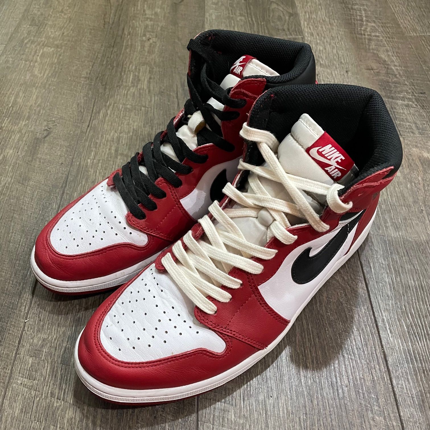 国内正規 Nike Air Jordan 1 Retro High Og Chicago 555088 101 シカゴ ジョーダン1