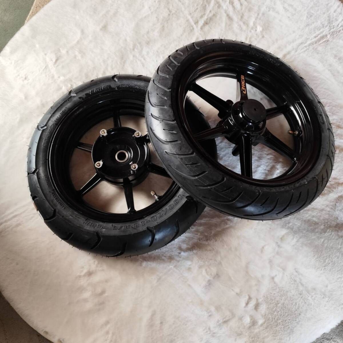 ユーティリティのある 2021年PCX JK05 KF47 RCB ６スポークアルミホイール＆IRCタイヤセット