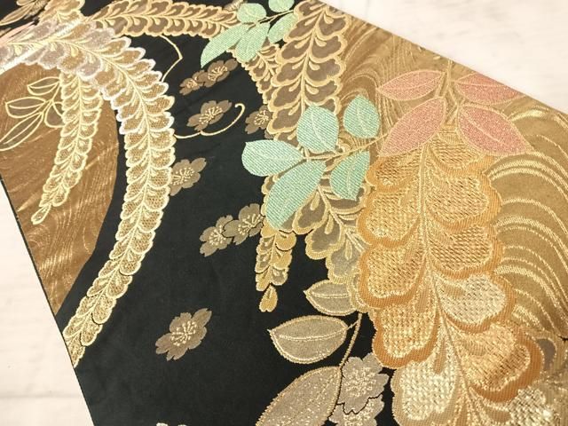 ◆663◆袋帯 六通 逸品 華文 有職文様 相良刺繍 金糸駒刺繍　正絹　着物帯 楽天市場】【新古品】 袋帯 未使用 正絹 手刺繍 相良刺繍 金糸