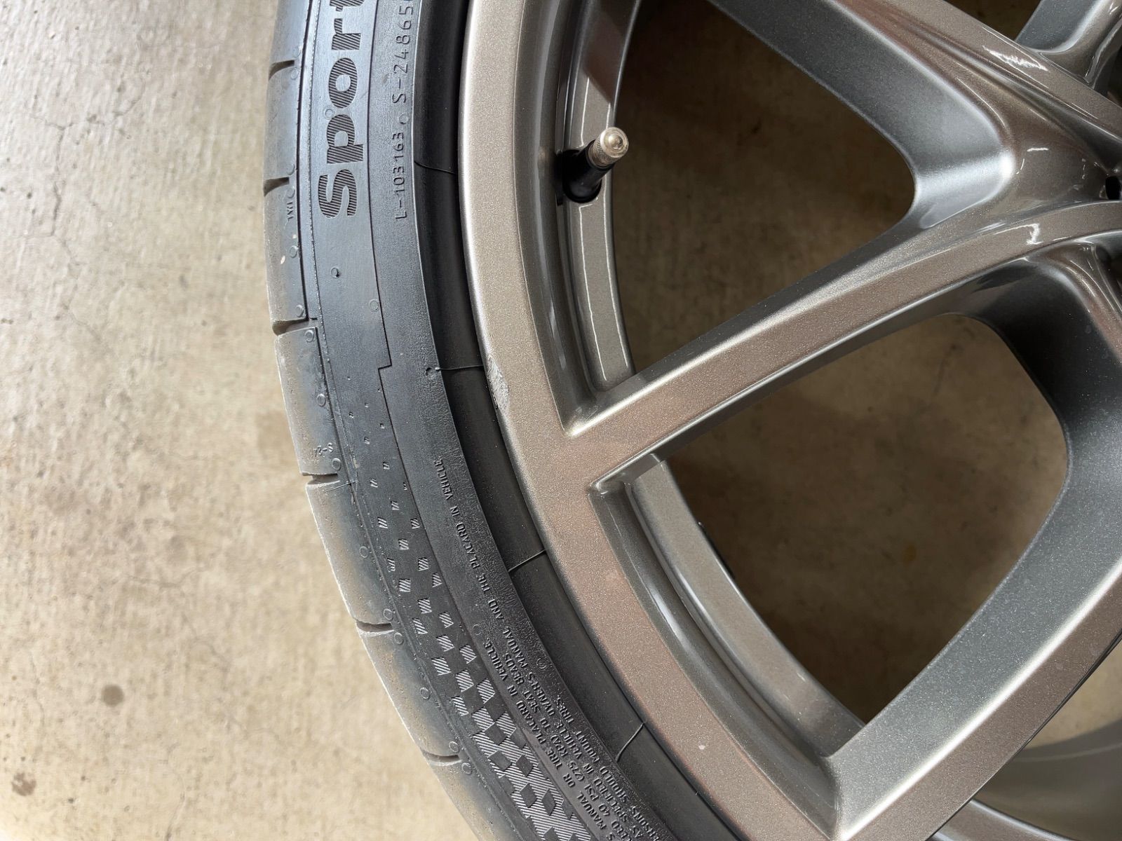 BMW F10 F11 F12 純正品 タイヤ付 20インチ 4本セット TRITUETUBI_COM