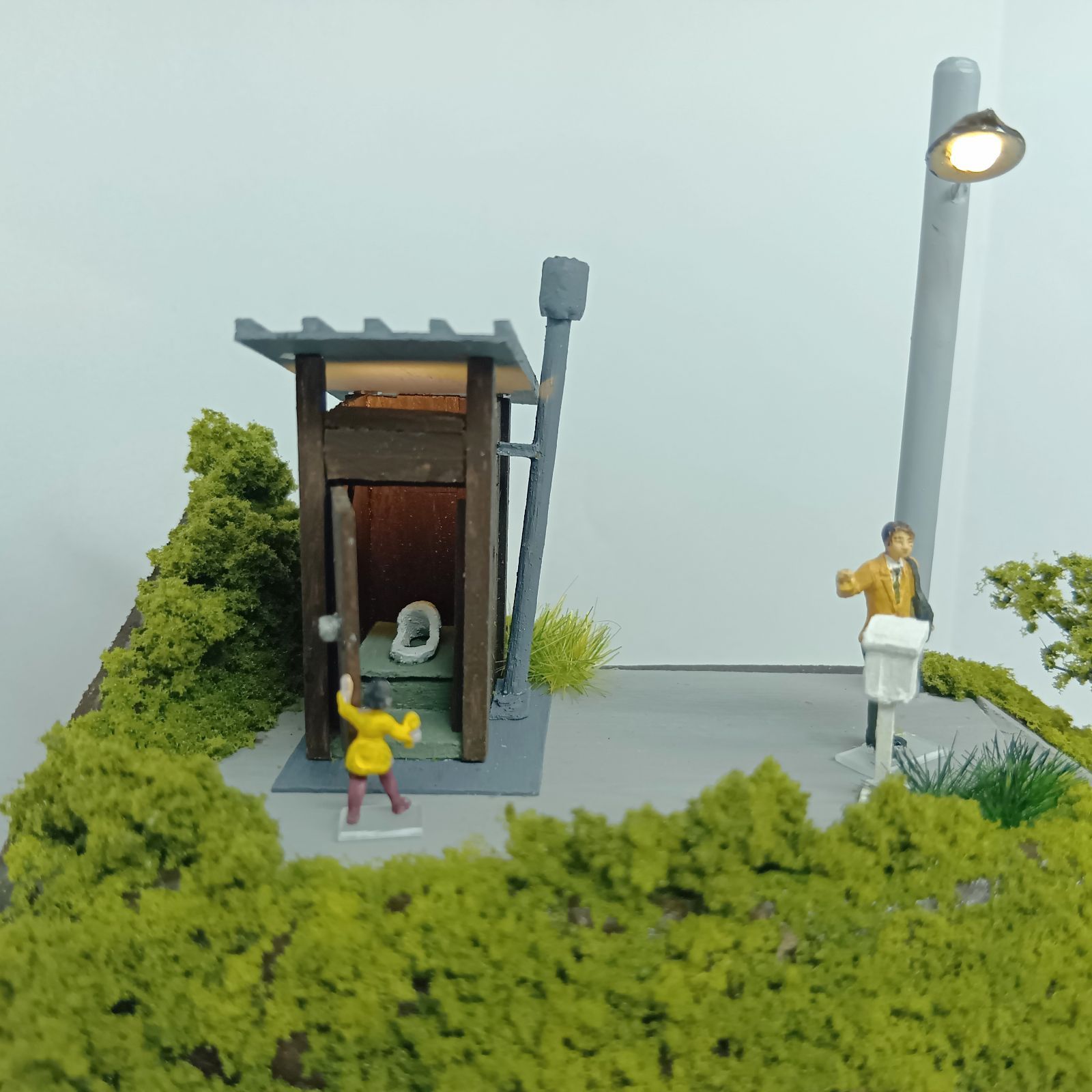 車両展示台 無人駅2