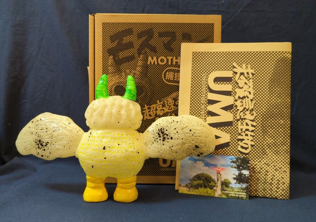 【新品・未開封】デハラユキノリ UMA モスマン 蛍光 新品・未開封】デハラユキノリ UMA モスマン 蛍光