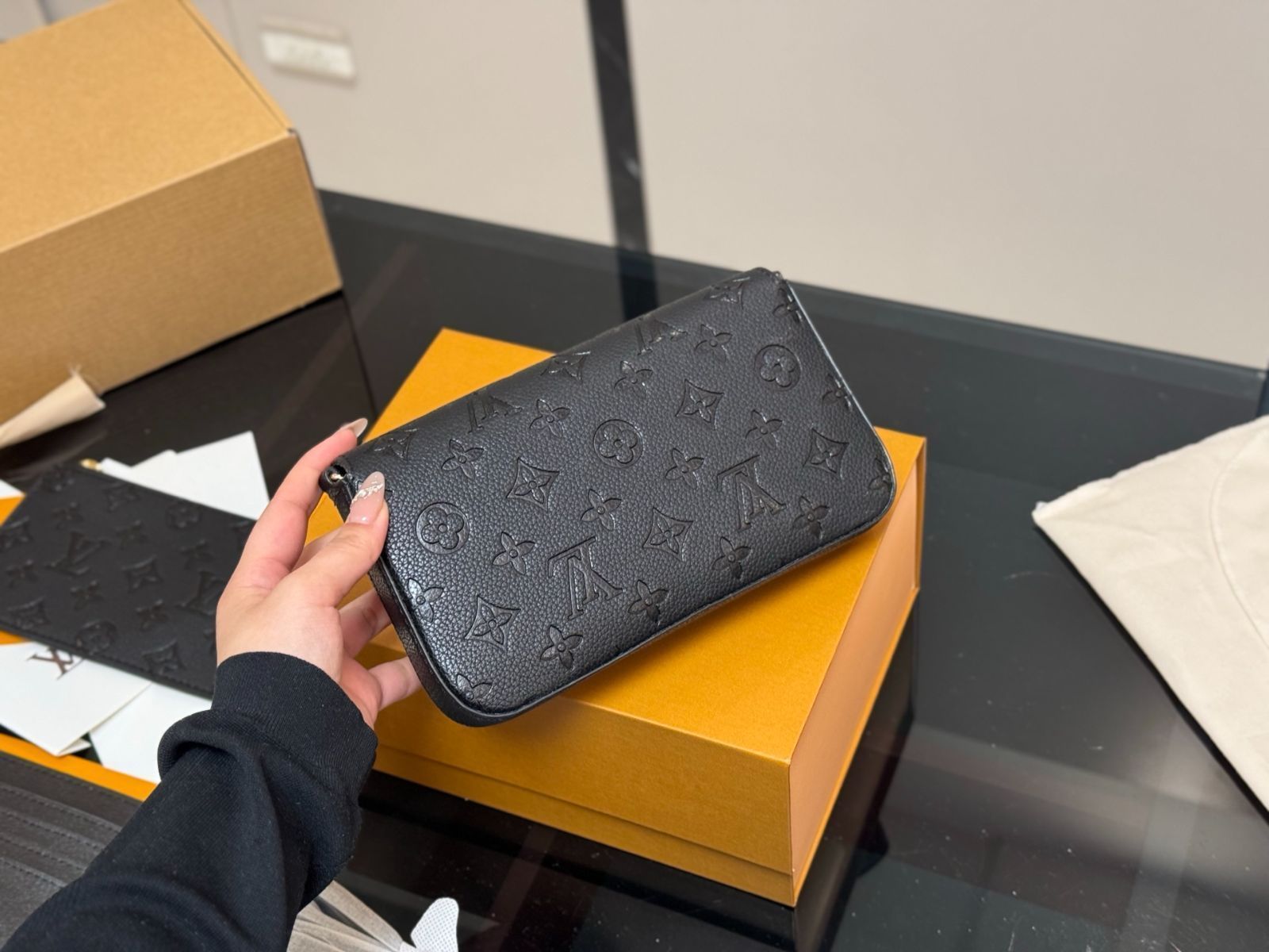 【3WAYで楽しめる】LOUIS VUITTON★ALL IN ハンドバッグ 3WAYで楽しめる】LOUIS VUITTON☆ALL IN ハンドバッグ