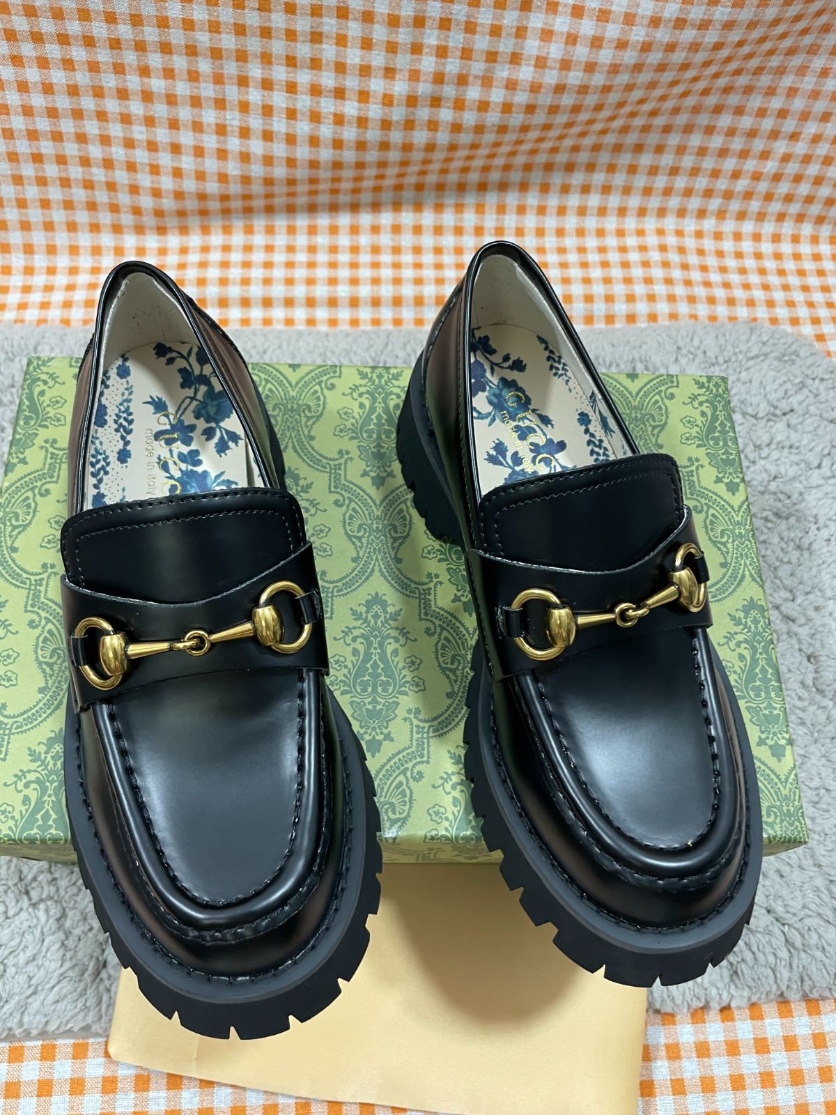 人気商品グッチ GUCCI レザーシューズ  ブラック