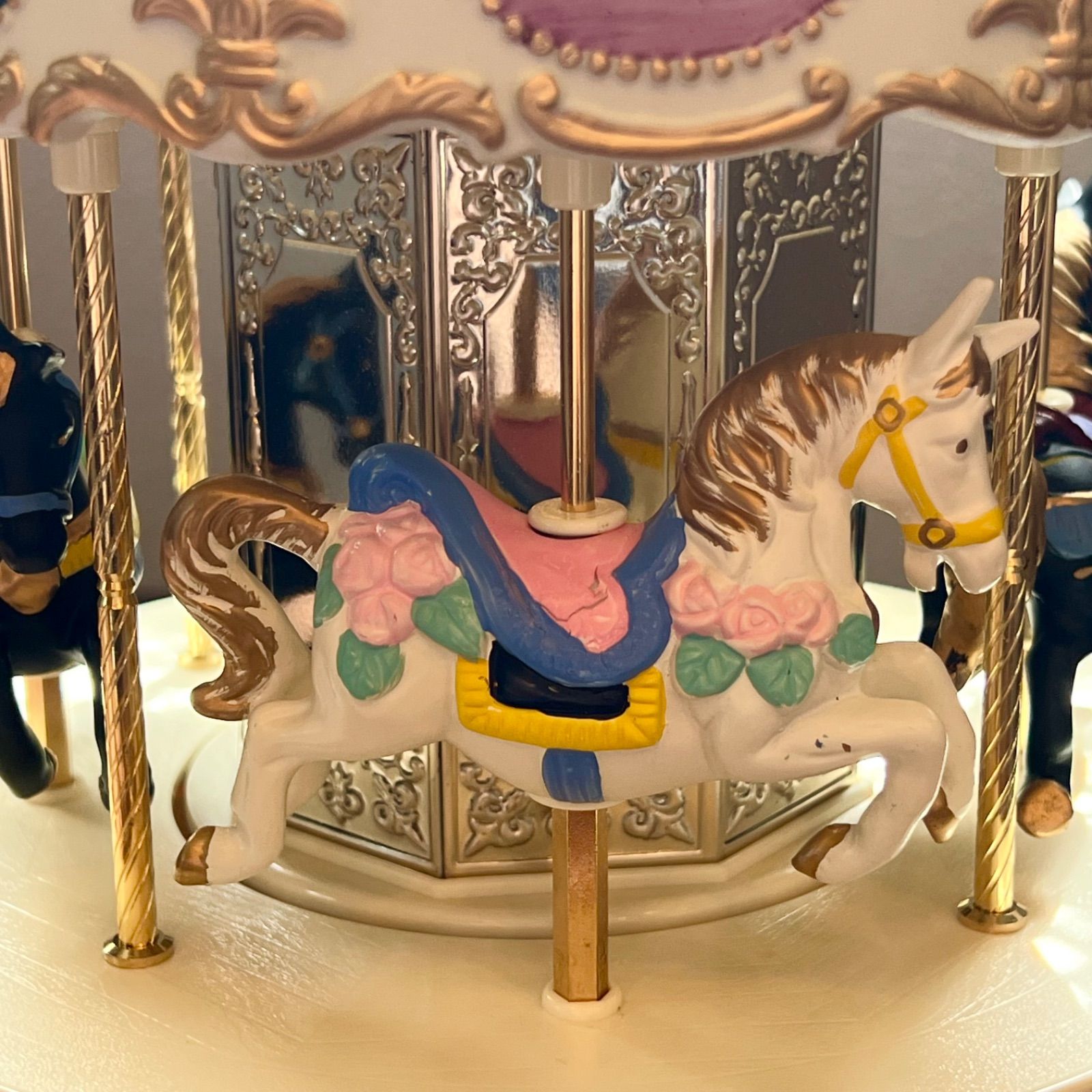 陶器製　訳あり　デラックスメリーゴーランド　アンティーク 陶器製 訳あり デラックスメリーゴーランド アンティーク 陶器製