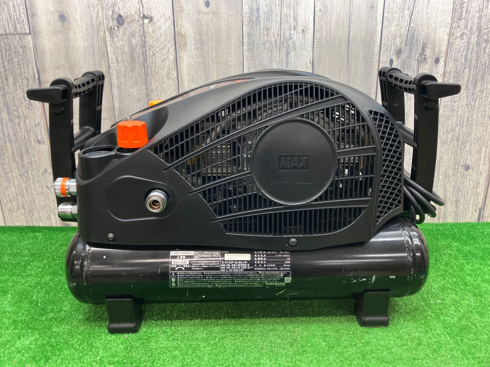 送料含む マックス MAX エアコンプレッサー AK-HL1270E3_ブラック アクトツール富山店 レジ