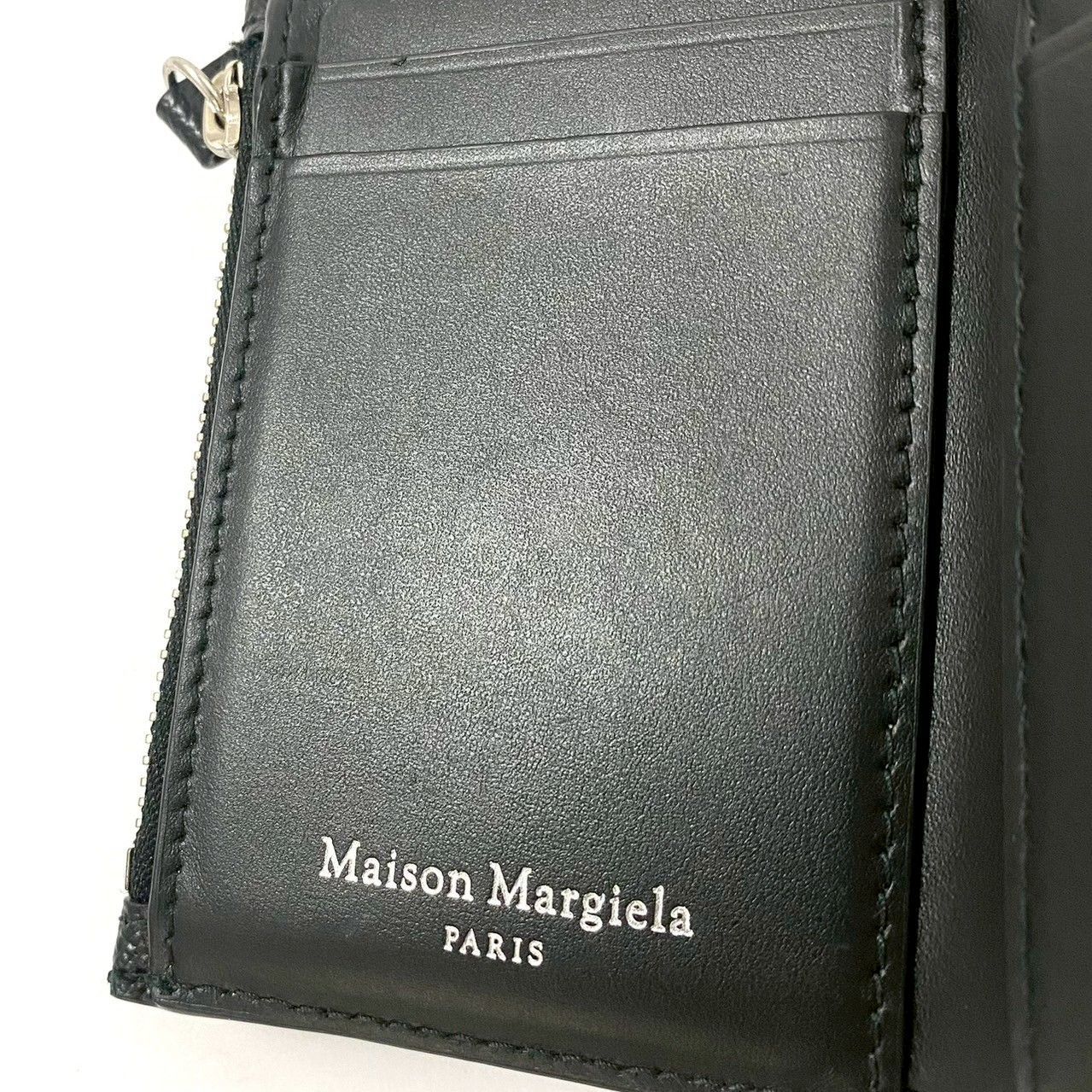 【極美品】メゾンマルジェラ 4ステッチ コンパクトウォレット ブラック 21AW Maison Margiela(メゾンマルジェラ) - 4 Stitch Zip Wallet