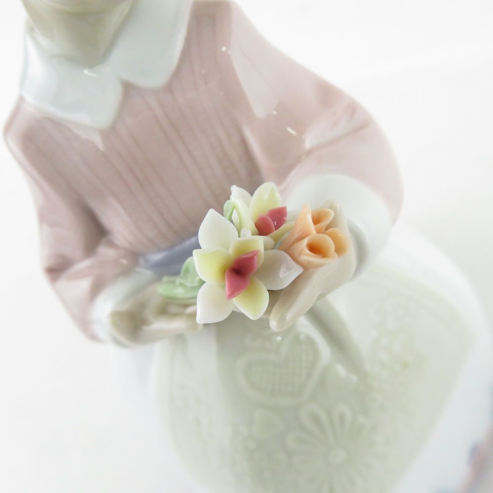 美品 LLADRO リヤドロ 6544「私の秘密」 TREASURES OF THE HEART 小物入れ 置物 陶器人形 SY9380S 