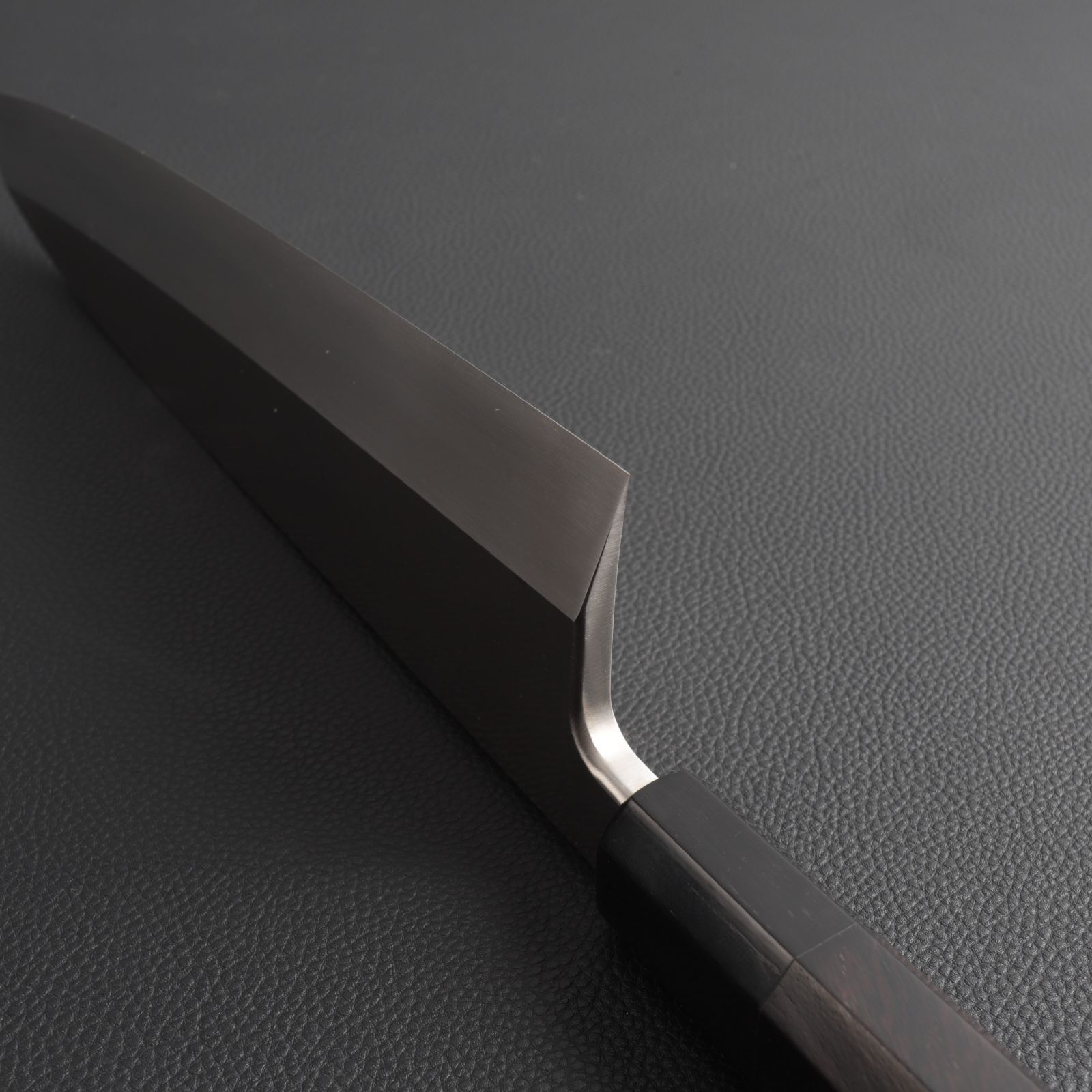 出刃包丁 8寸（刃渡り240mm）普通表面仕上げ 本刃付け 八角柄（購入時