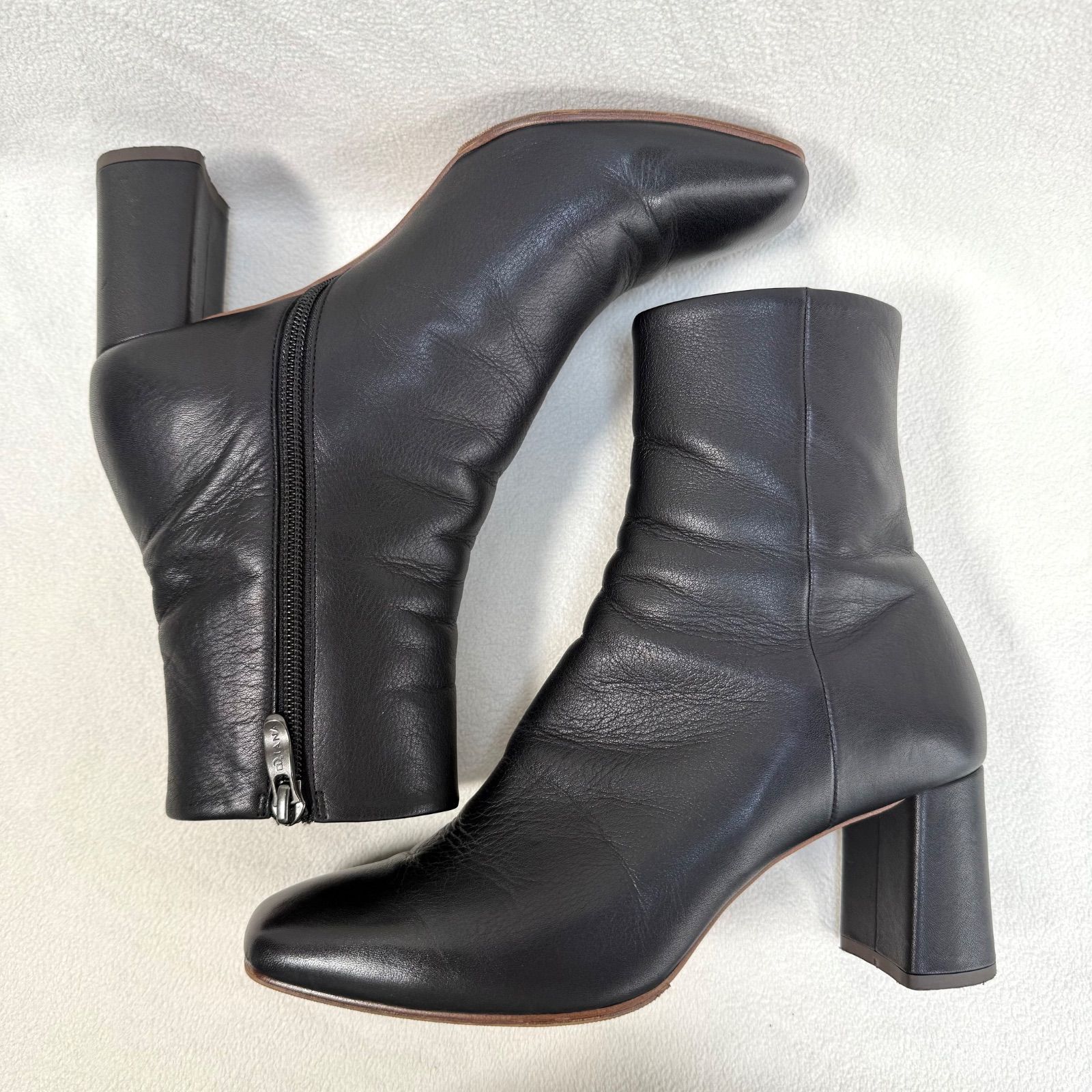 極美品✨ダイアナ スクエアトゥ サイドジップ ショートブーツ ブラック