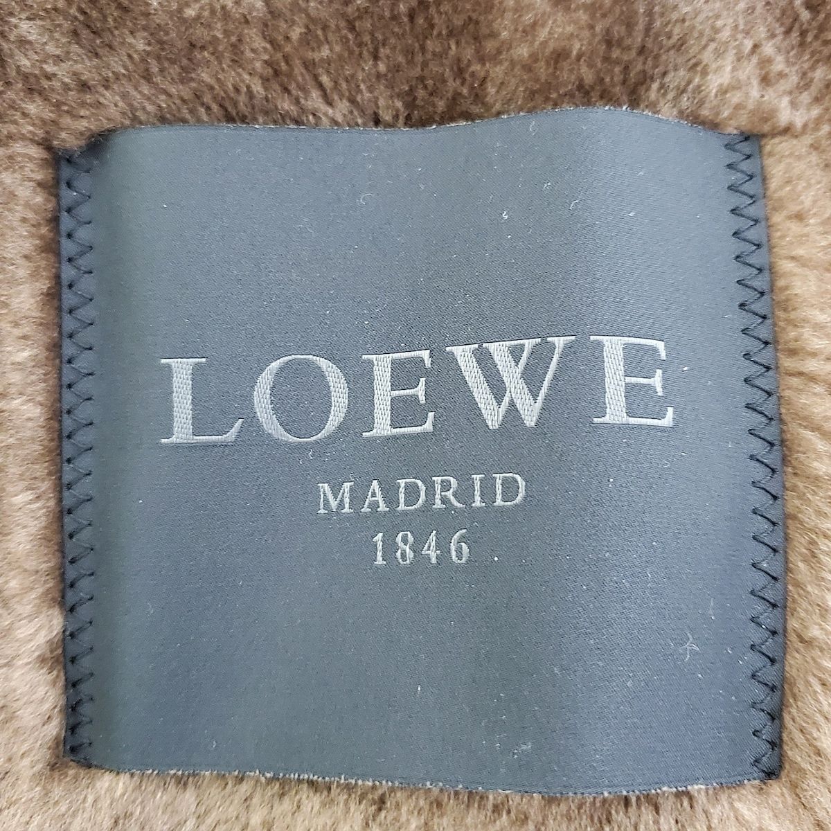 LOEWE(ロエベ) コート サイズ36 S レディース美品 - ダークブラウン 長袖/ムートン/冬/秋