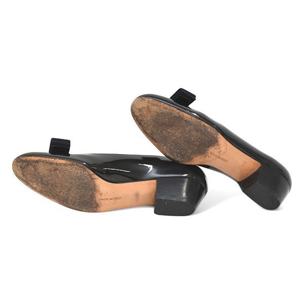 サルヴァトーレフェラガモ ヴァラリボン エナメル パンプス 4.5B(約