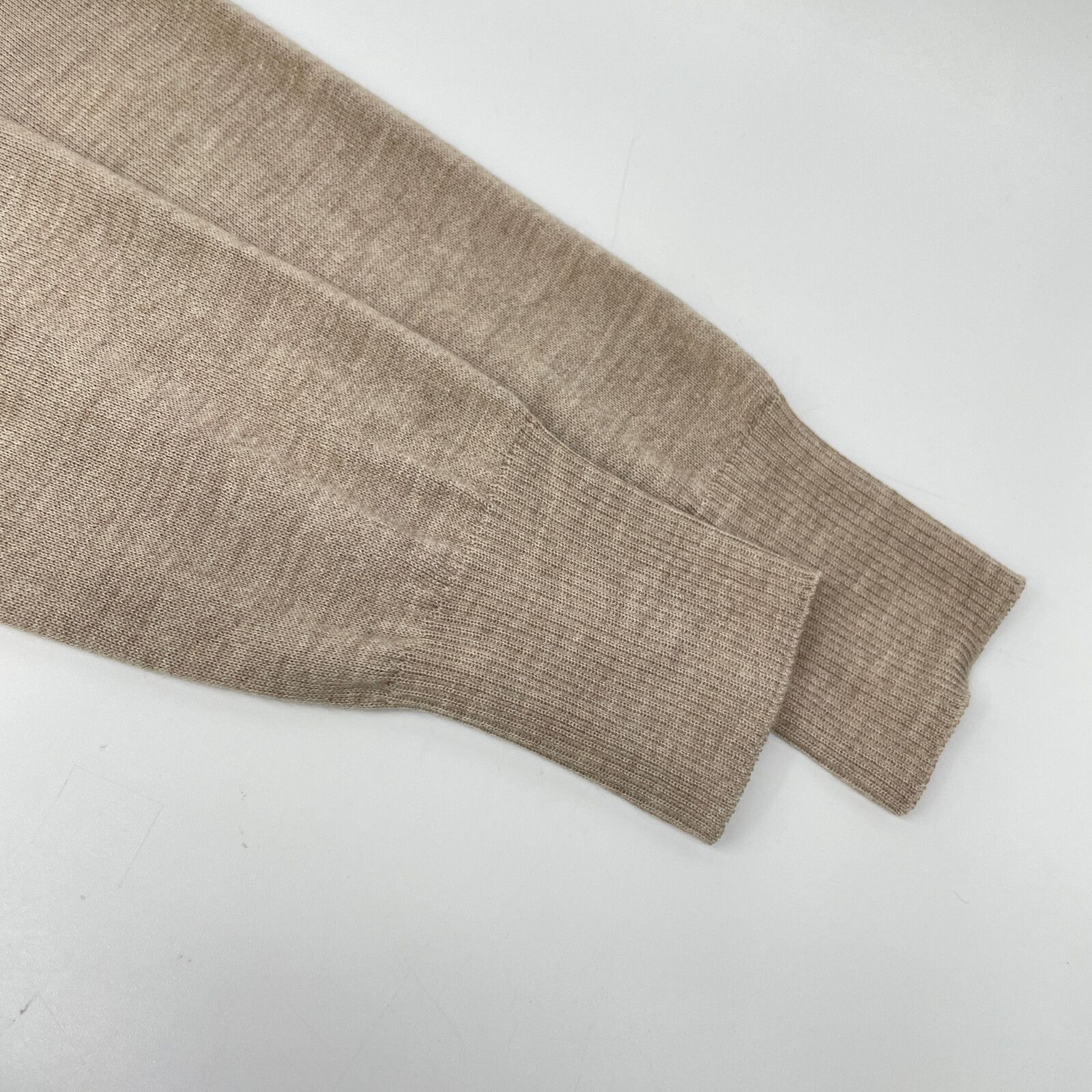 HERMES エルメス ベージュ カシミヤ ボウタイ ニット 36 - メルカリ 