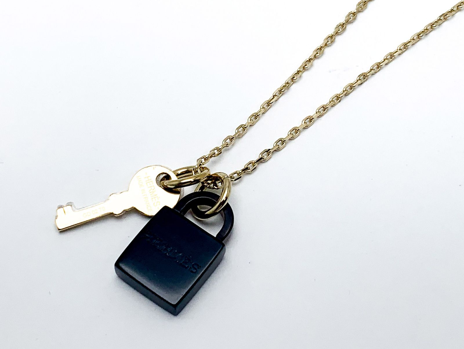HERMES エルメス ゴールド金具 アミュレット パドロックPM カデナ カギ 